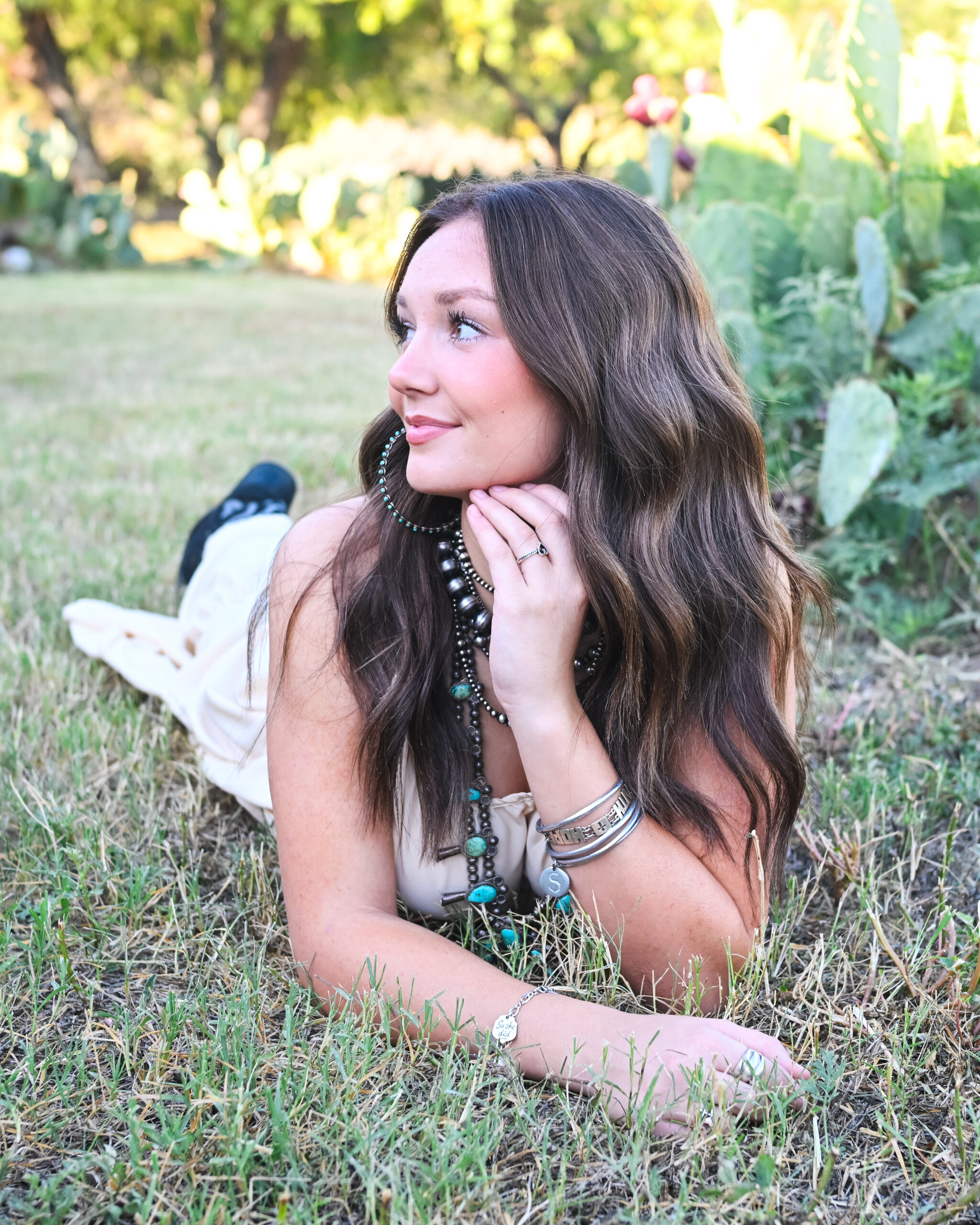 senior-photoshoot-jewelry-cowgirl